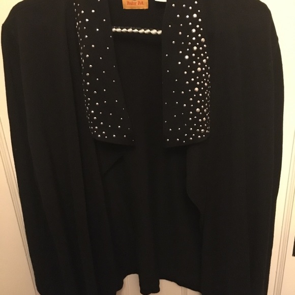 Black long sleeved sweater - Picture 2 of 4